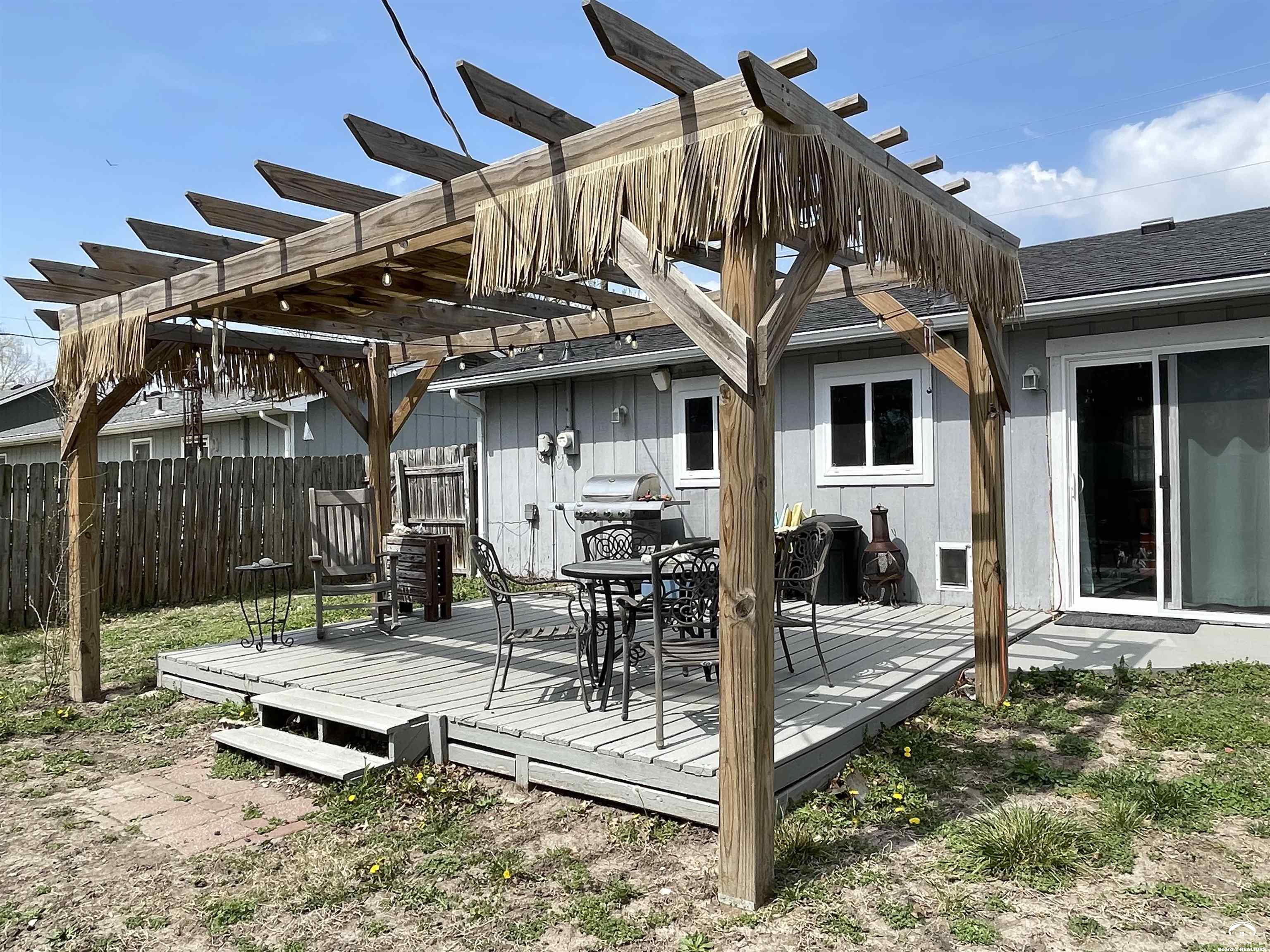 832 Locust Street Lawrence, KS 66044 - Photo 20 of 31