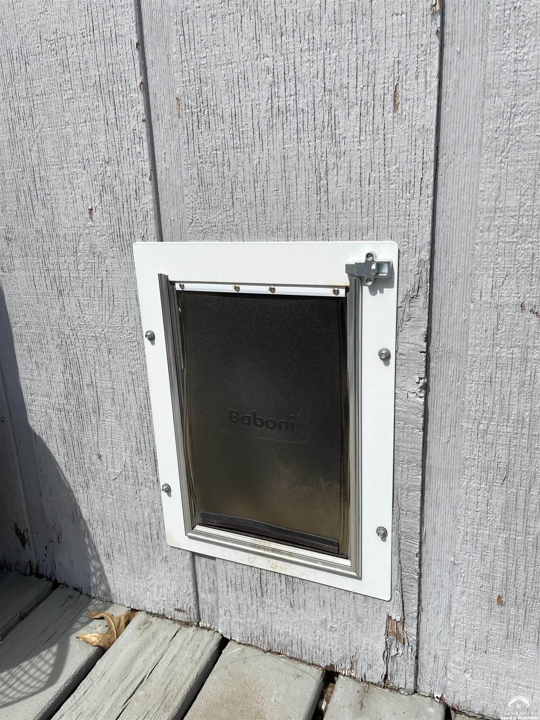 832 Locust Street Lawrence, KS 66044 - Photo 23 of 31