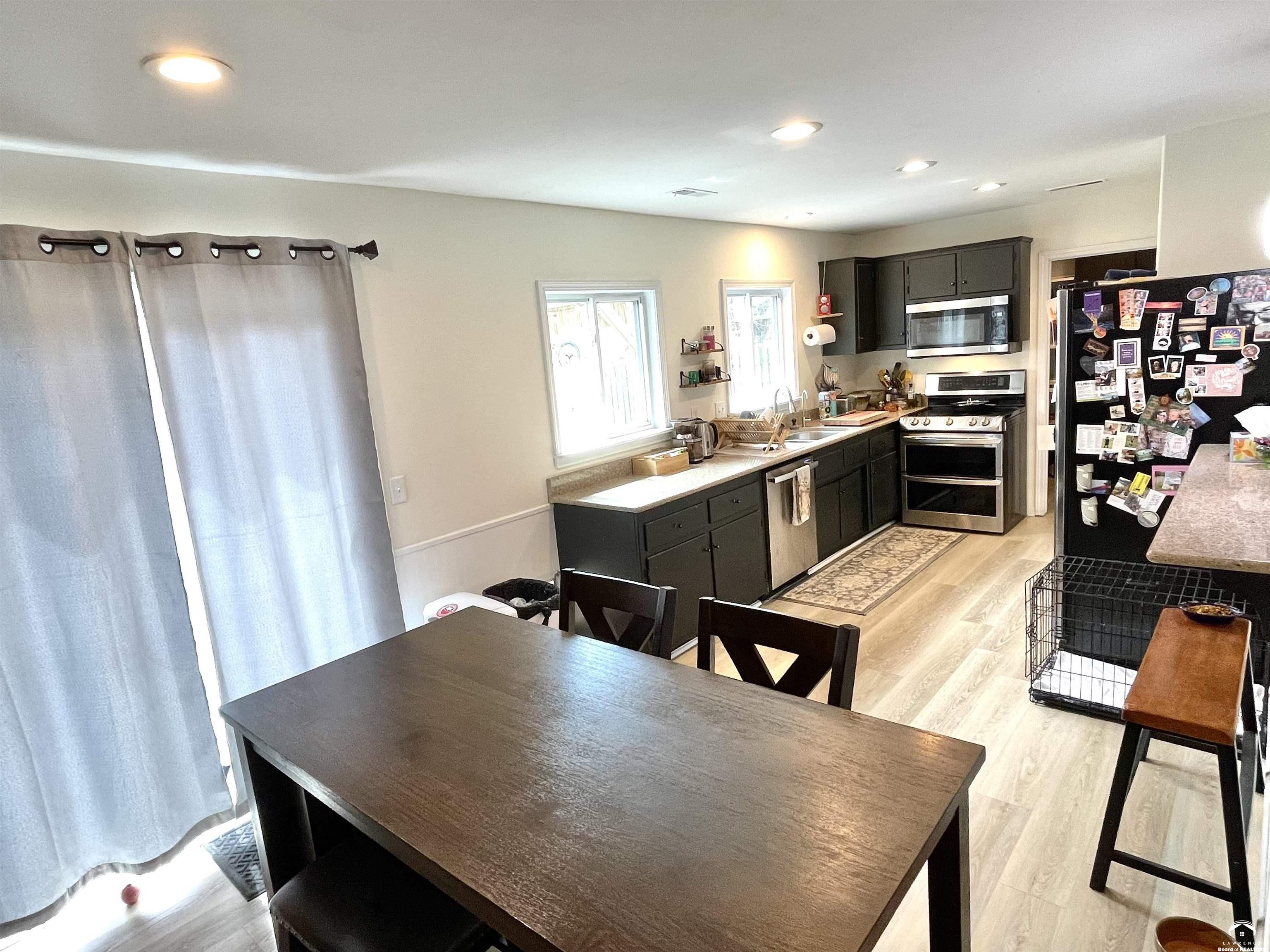 832 Locust Street Lawrence, KS 66044 - Photo 6 of 31