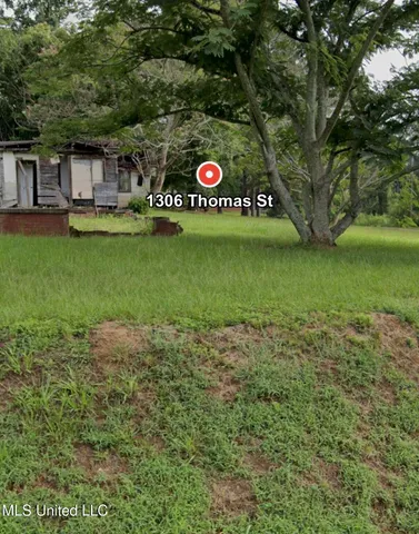$10,000 | 1306 Thomas Street, Summit, MS 39666