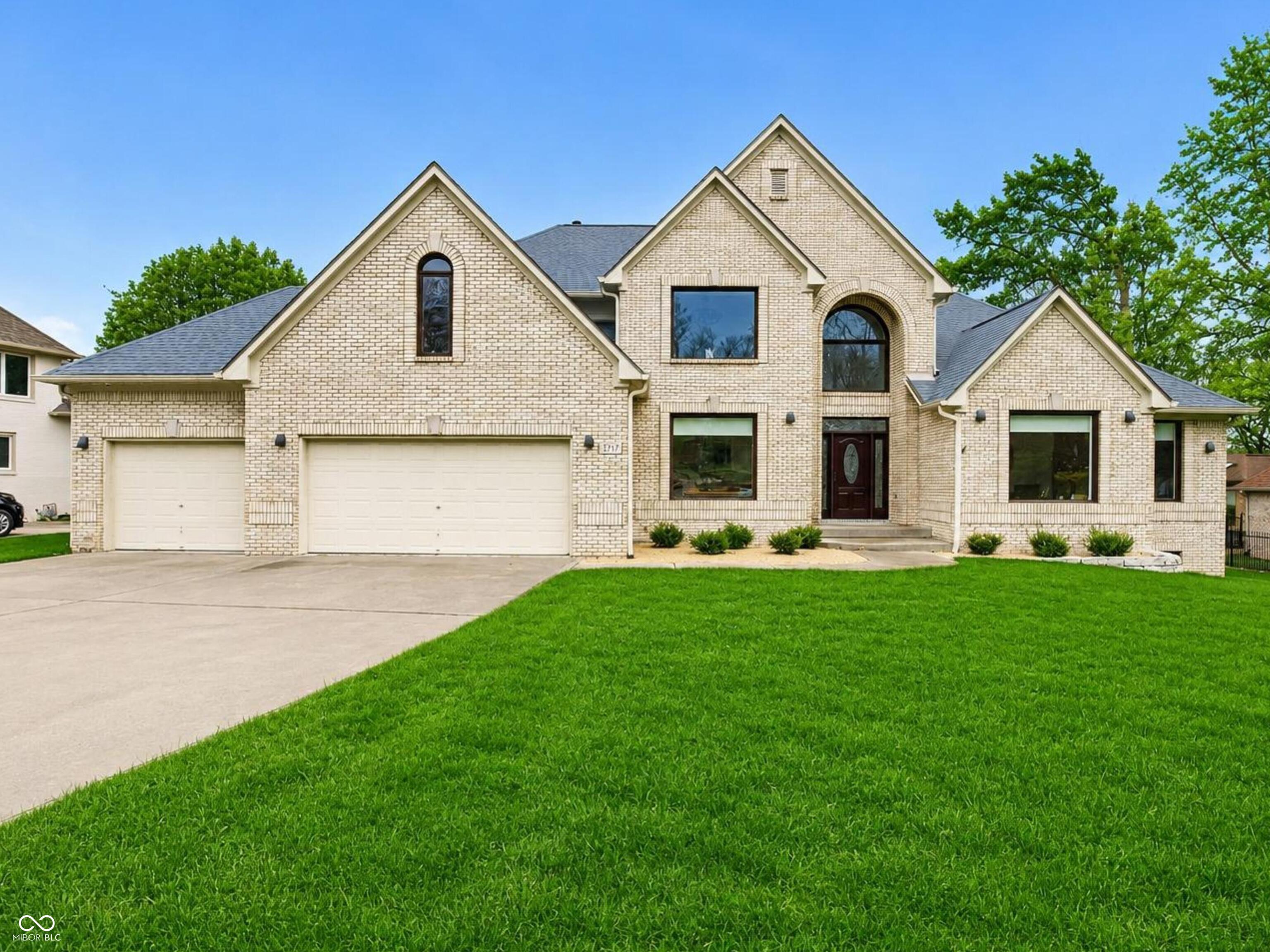 5717 Fall Creek Road Indianapolis, IN 46220 - Photo 5 of 64 Gallery Image 5