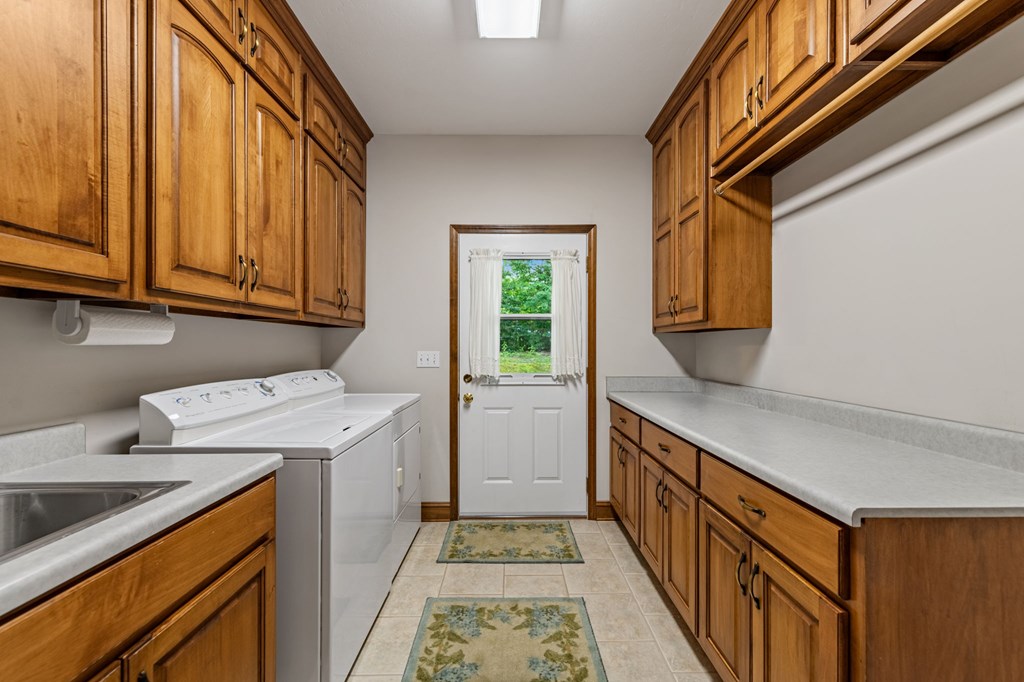 541 Davis Road Blue Ridge, GA 30513 - Photo 32 of 81
