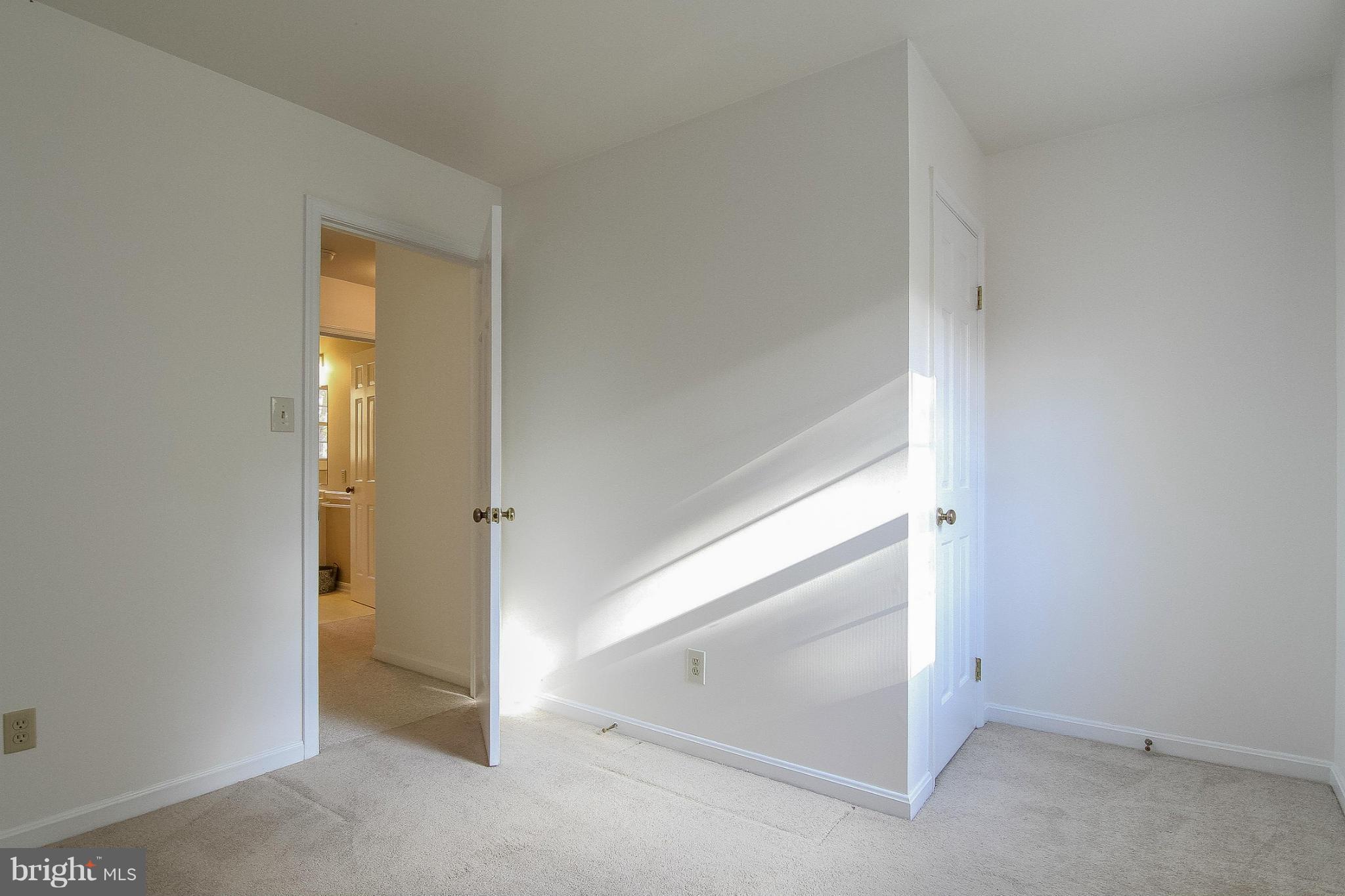 4002 Ensors Shop Road Midland, VA 22728 - Photo 18 of 25 BEDROOM #2 - FRESHLY PAINTED