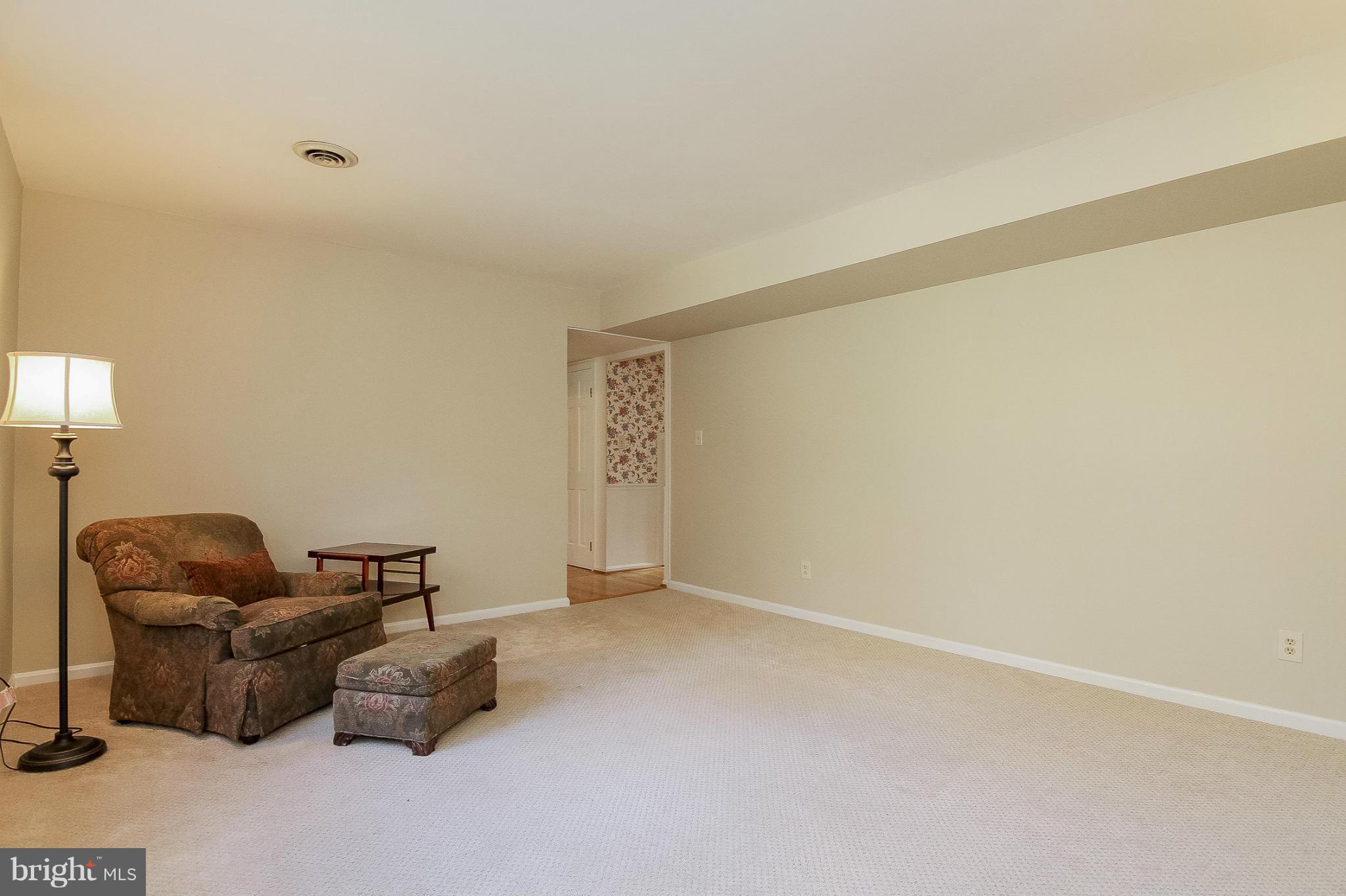 4002 Ensors Shop Road Midland, VA 22728 - Photo 9 of 25 FAMILY ROOM VIEW #2 - FRESHLY PAINTED