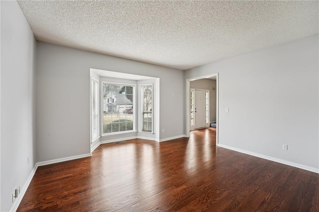 3850 Stepney Way Cumming, GA 30041 - Photo 3 of 37