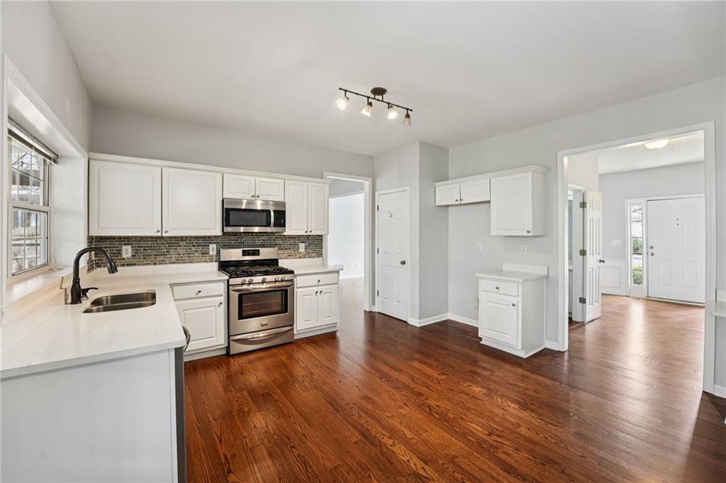 3850 Stepney Way Cumming, GA 30041 - Photo 10 of 37