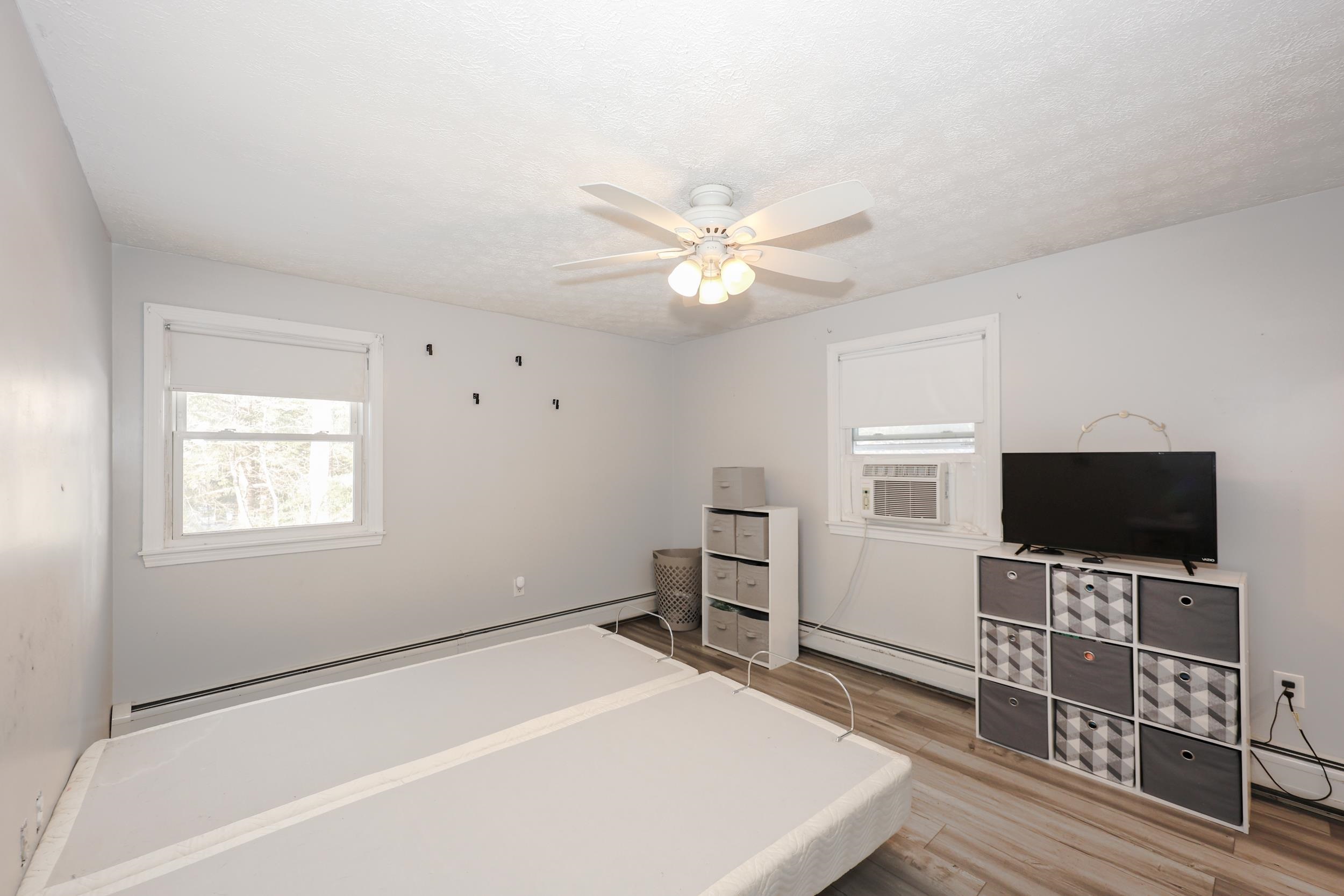 40 Clifton Road Bedford, NH 03110 - Photo 13 of 30