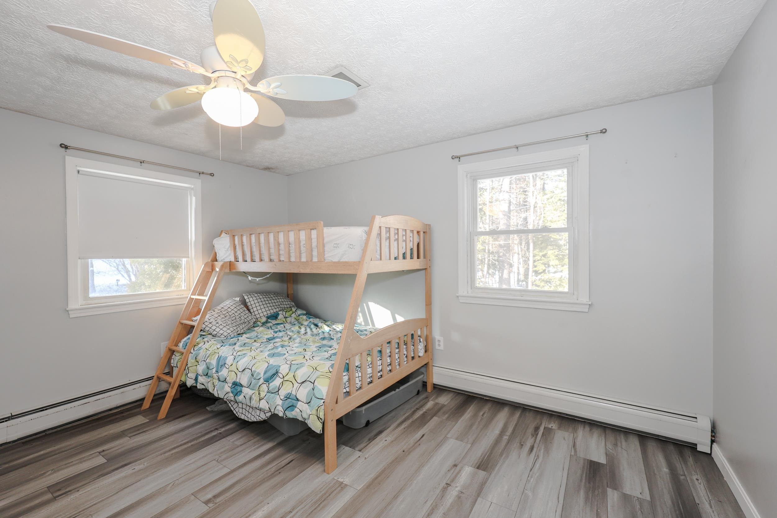 40 Clifton Road Bedford, NH 03110 - Photo 15 of 30