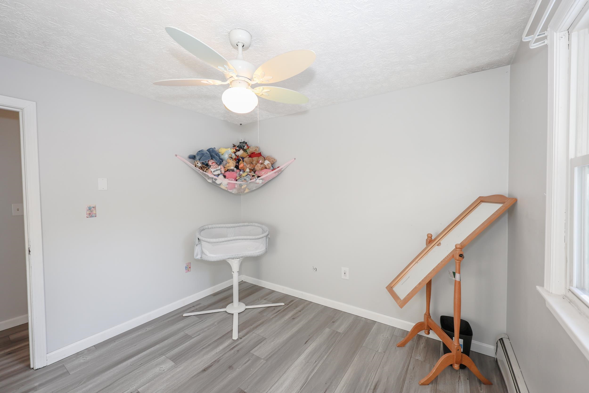 40 Clifton Road Bedford, NH 03110 - Photo 18 of 30