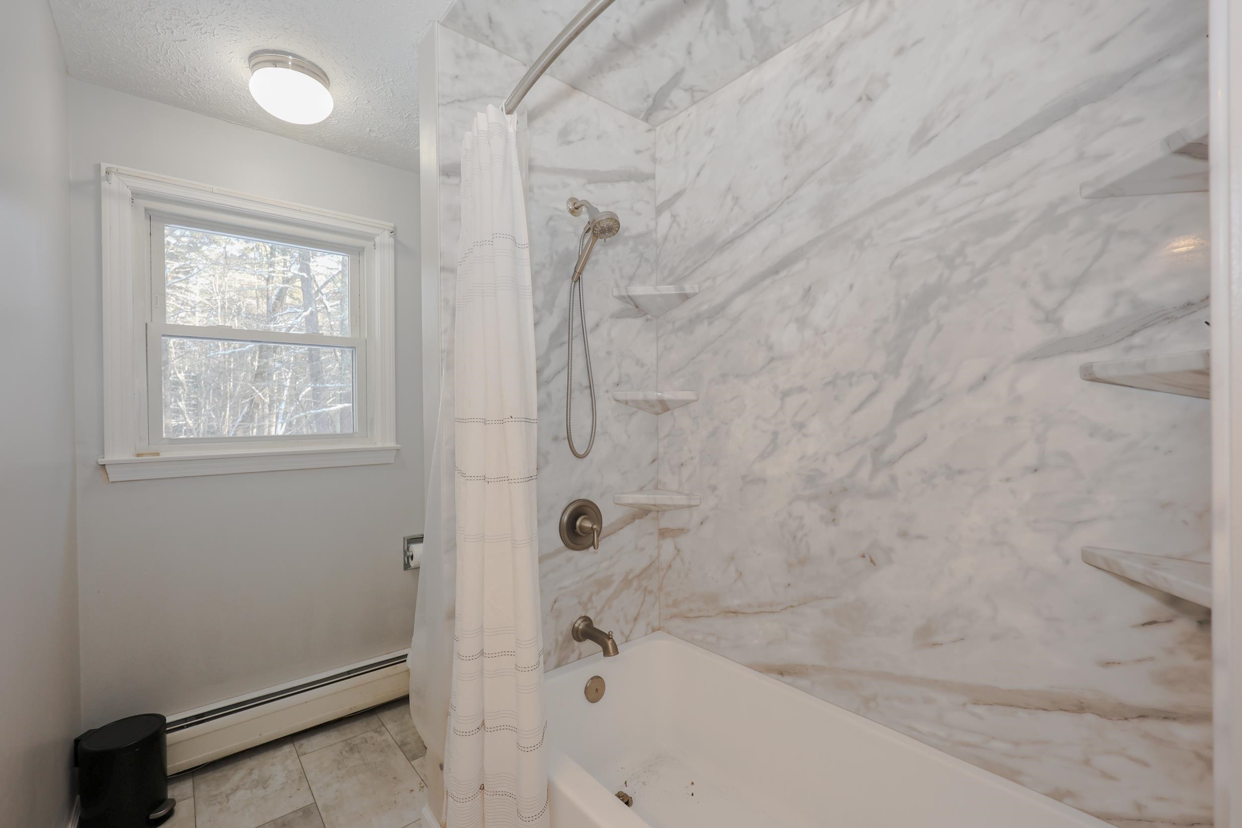 40 Clifton Road Bedford, NH 03110 - Photo 21 of 30