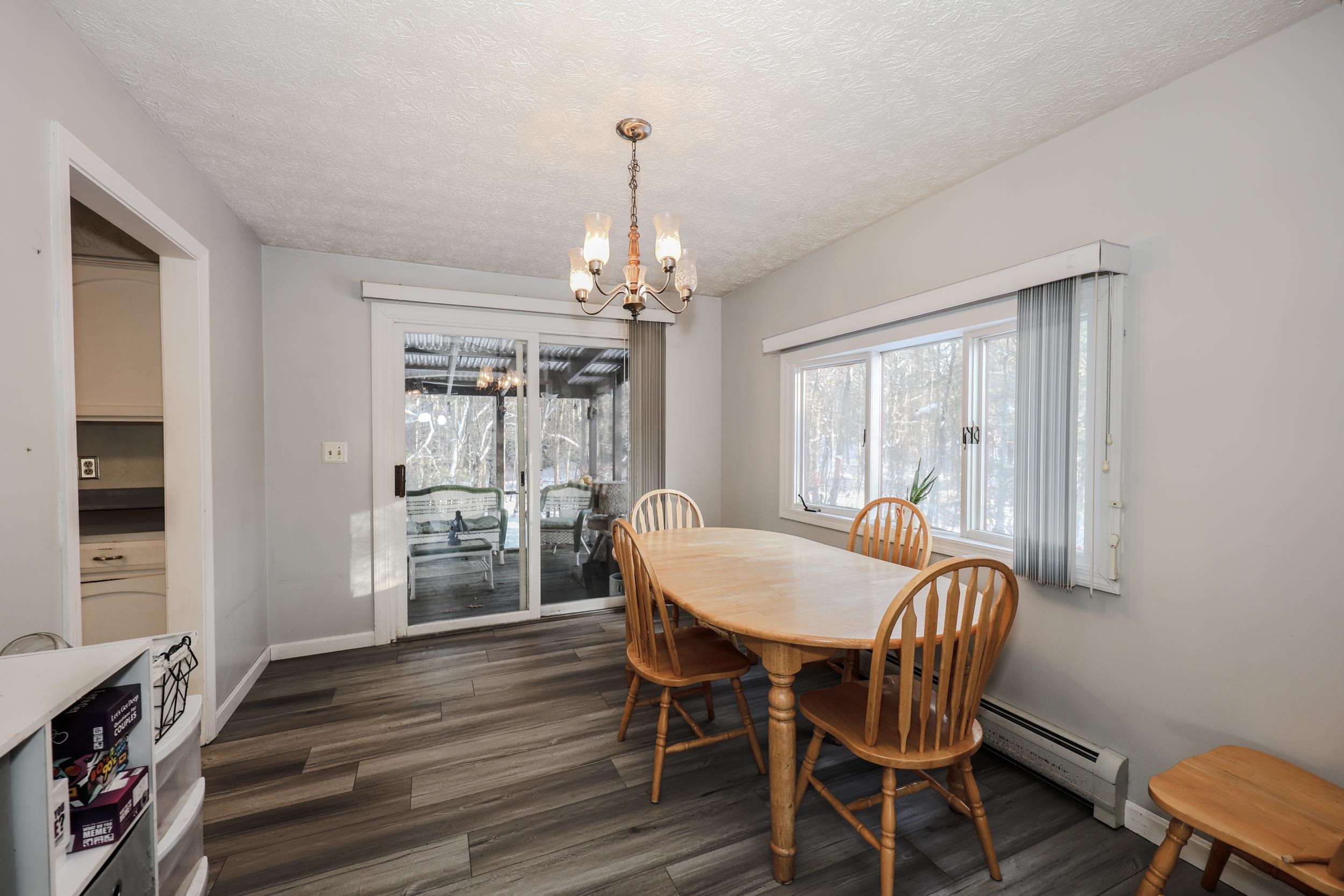 40 Clifton Road Bedford, NH 03110 - Photo 9 of 30