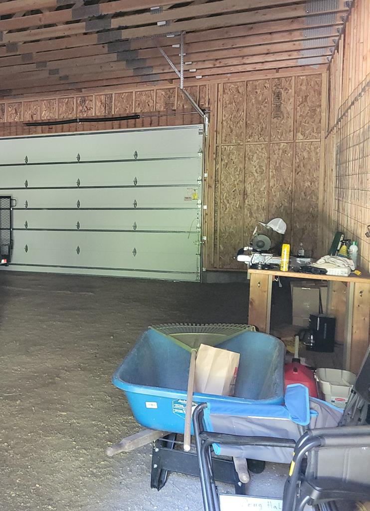 579 Noland Road Cascade, ID 83611 - Photo 30 of 31 SHOP INTERIOR