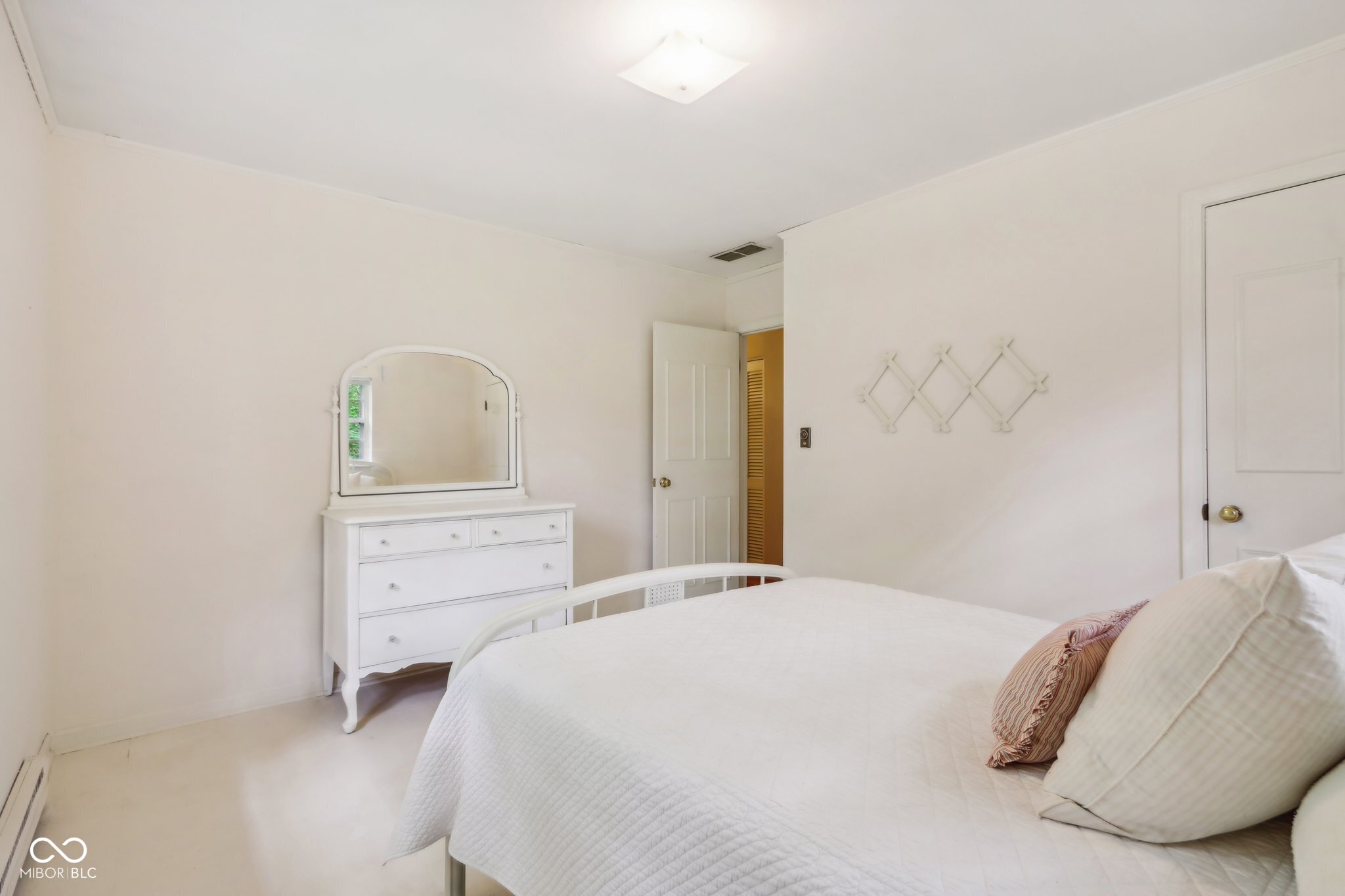 7720 Noel Road Indianapolis, IN 46278 - Photo 14 of 24 Gallery Image 14