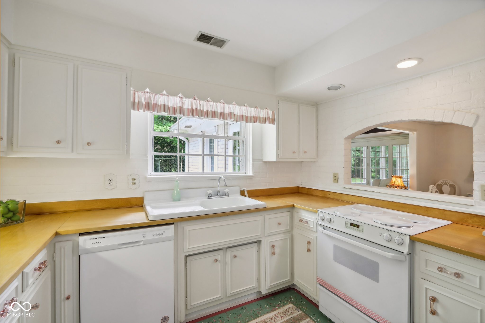 7720 Noel Road Indianapolis, IN 46278 - Photo 7 of 24 Gallery Image 7