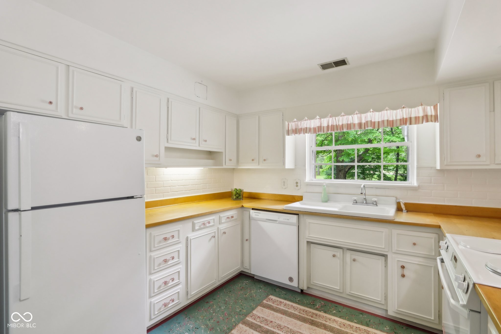 7720 Noel Road Indianapolis, IN 46278 - Photo 9 of 24 Gallery Image 9