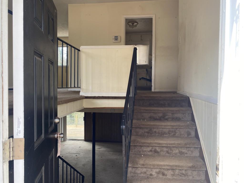 4404 Cedar Ridge Trail Stone Mountain, GA 30083 - Photo 3 of 31