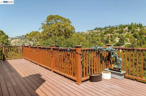 $7,995 | Estates Drive, Oakland, CA 94618