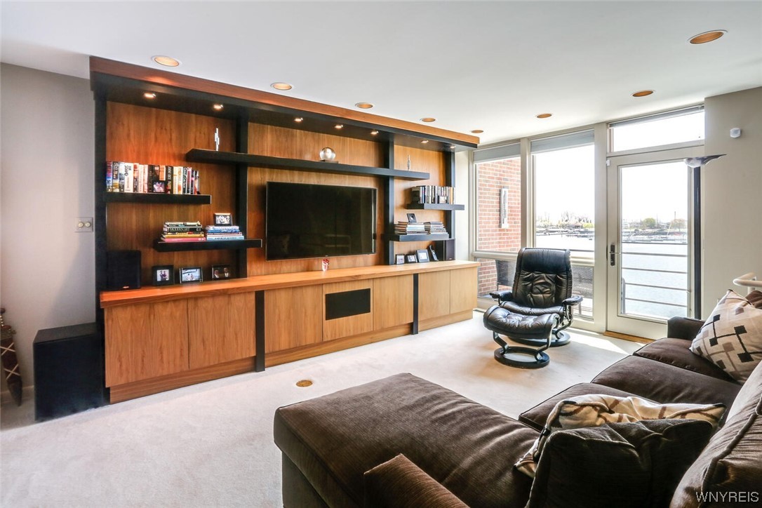 124 Rivermist Drive, Unit 124 Buffalo, NY 14202 - Photo 20 of 41