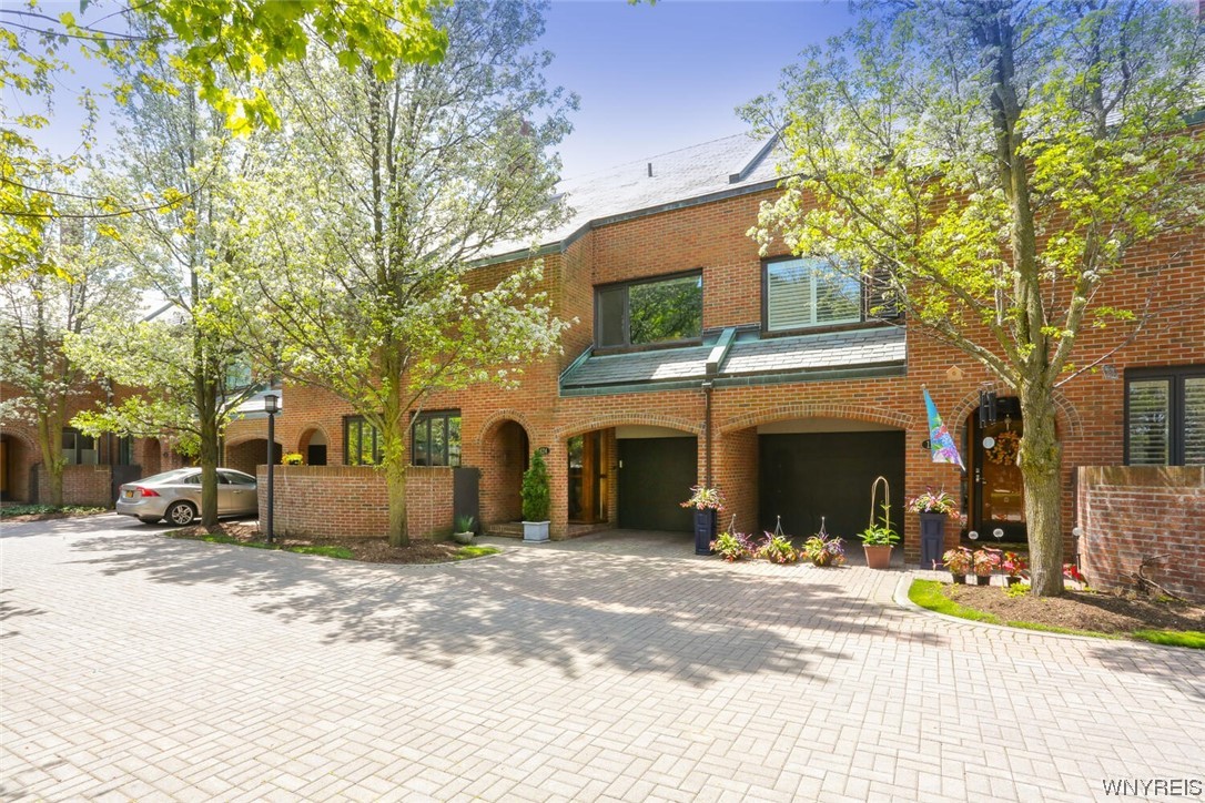 124 Rivermist Drive, Unit 124 Buffalo, NY 14202 - Photo 2 of 41