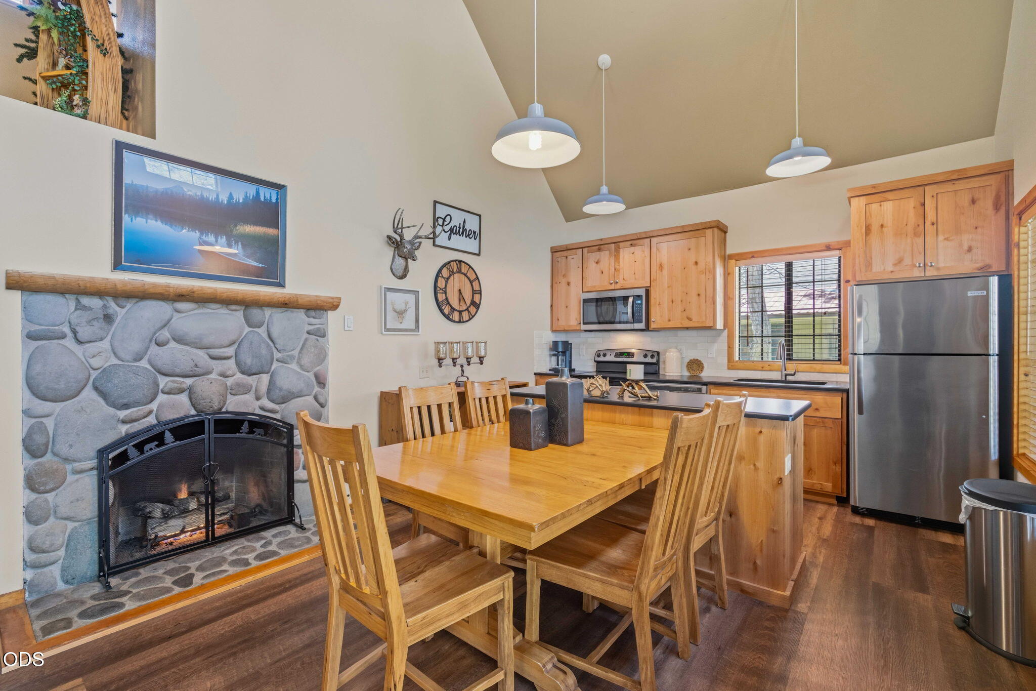 57499 Circle 4 Cabin Road, Unit 26 Sunriver, OR 97707 - Photo 13 of 44