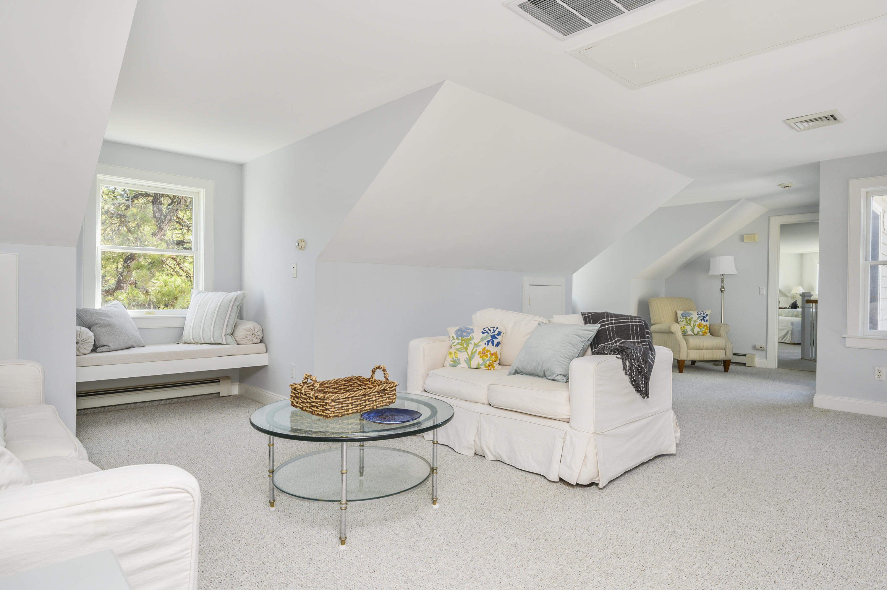 20 Partridge Way Wellfleet, MA 02667 - Photo 32 of 43 a living room with furniture and a table