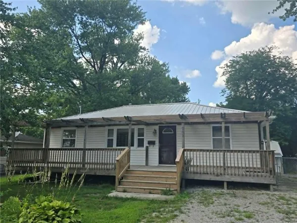 $169,500 | 701 West Ohio Street, Clinton, MO 64735
