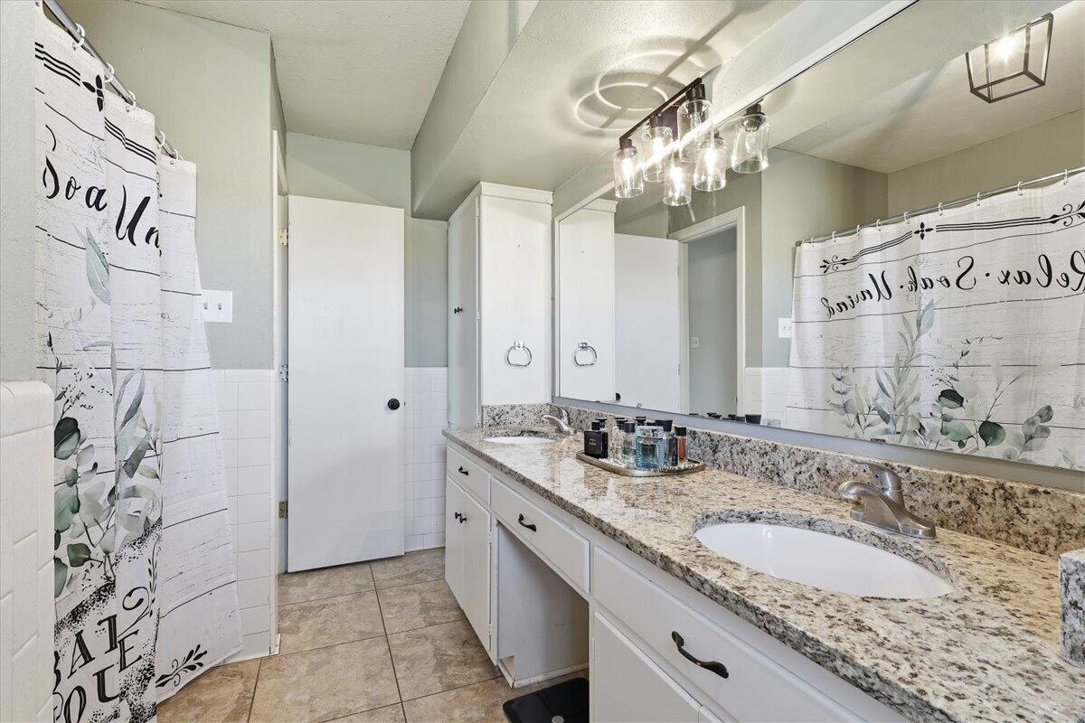 1401 Avenue North Ralls, TX 79357 - Photo 23 of 35 05-b9b07afd-05e8-40f7-a4a3-a39c3fcb2393