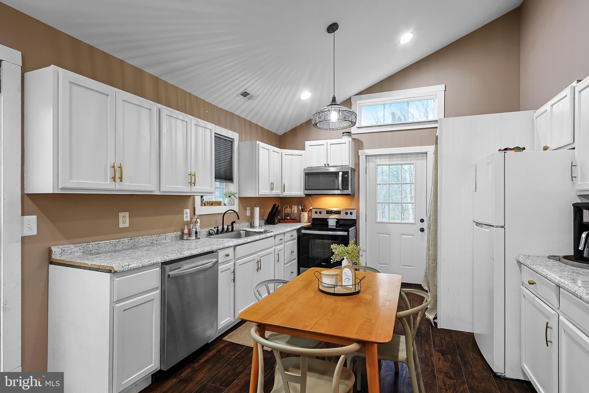 2641 Hickory Corner Road Augusta, WV 26704 - Photo 14 of 34