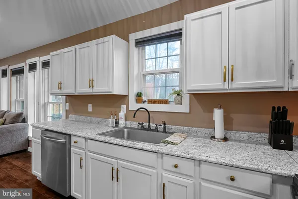 $325,000 | 2641 Hickory Corner Road, Augusta, WV 26704