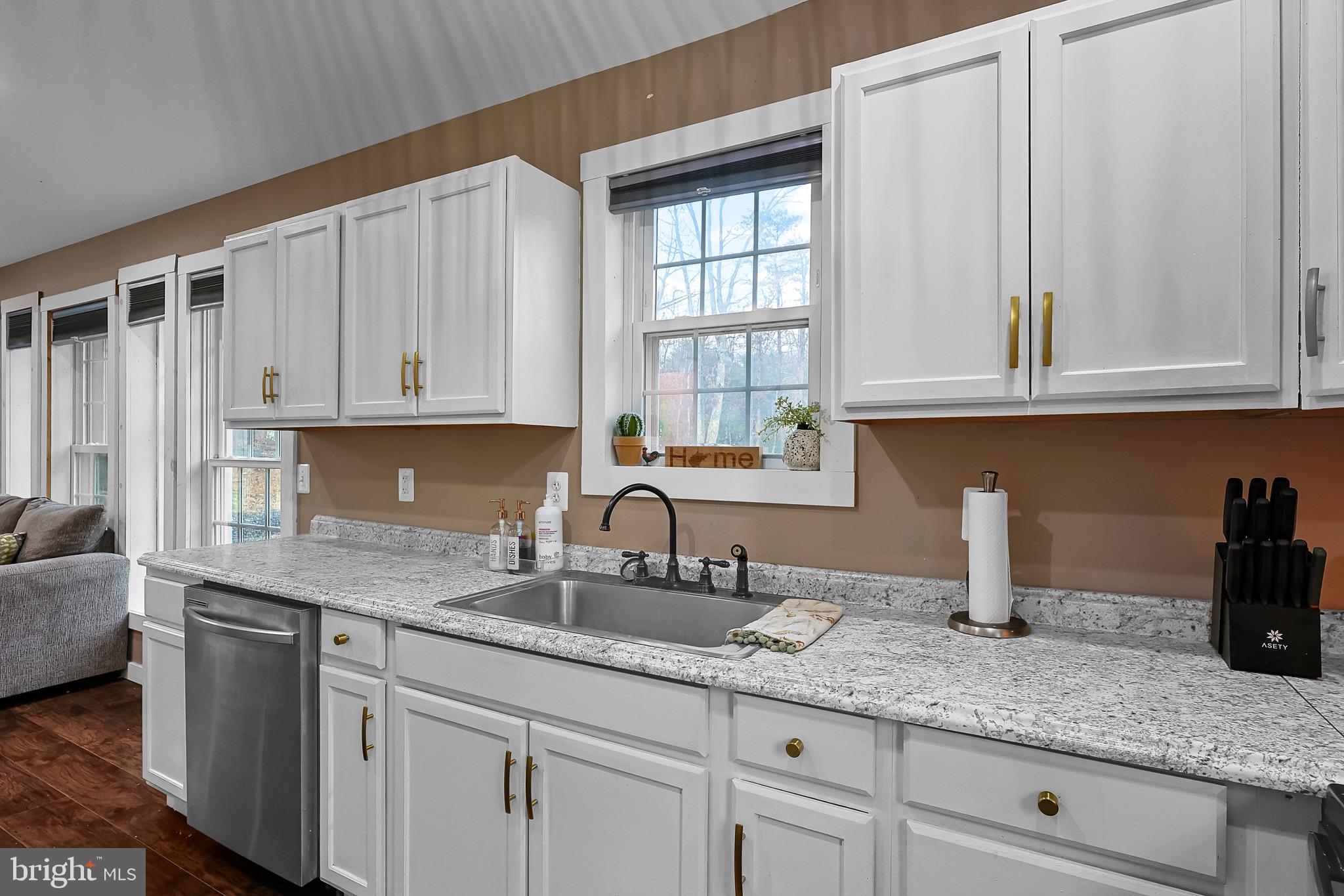 2641 Hickory Corner Road Augusta, WV 26704 - Photo 16 of 34