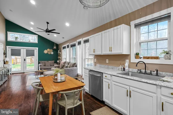$325,000 | 2641 Hickory Corner Road, Augusta, WV 26704