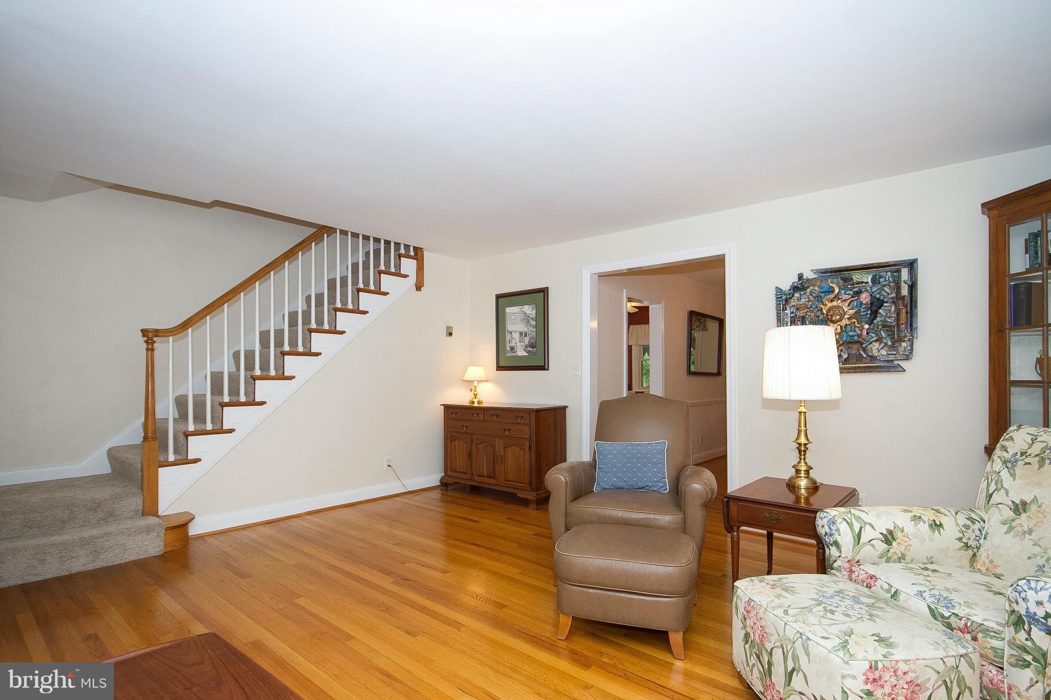 361 Whitfield Road Catonsville, MD 21228 - Photo 4 of 28 Living Room with Staircase