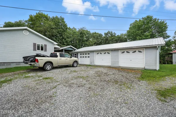 $259,000 | 2509 DC Caney Ridge Road, Clintwood, VA 24228