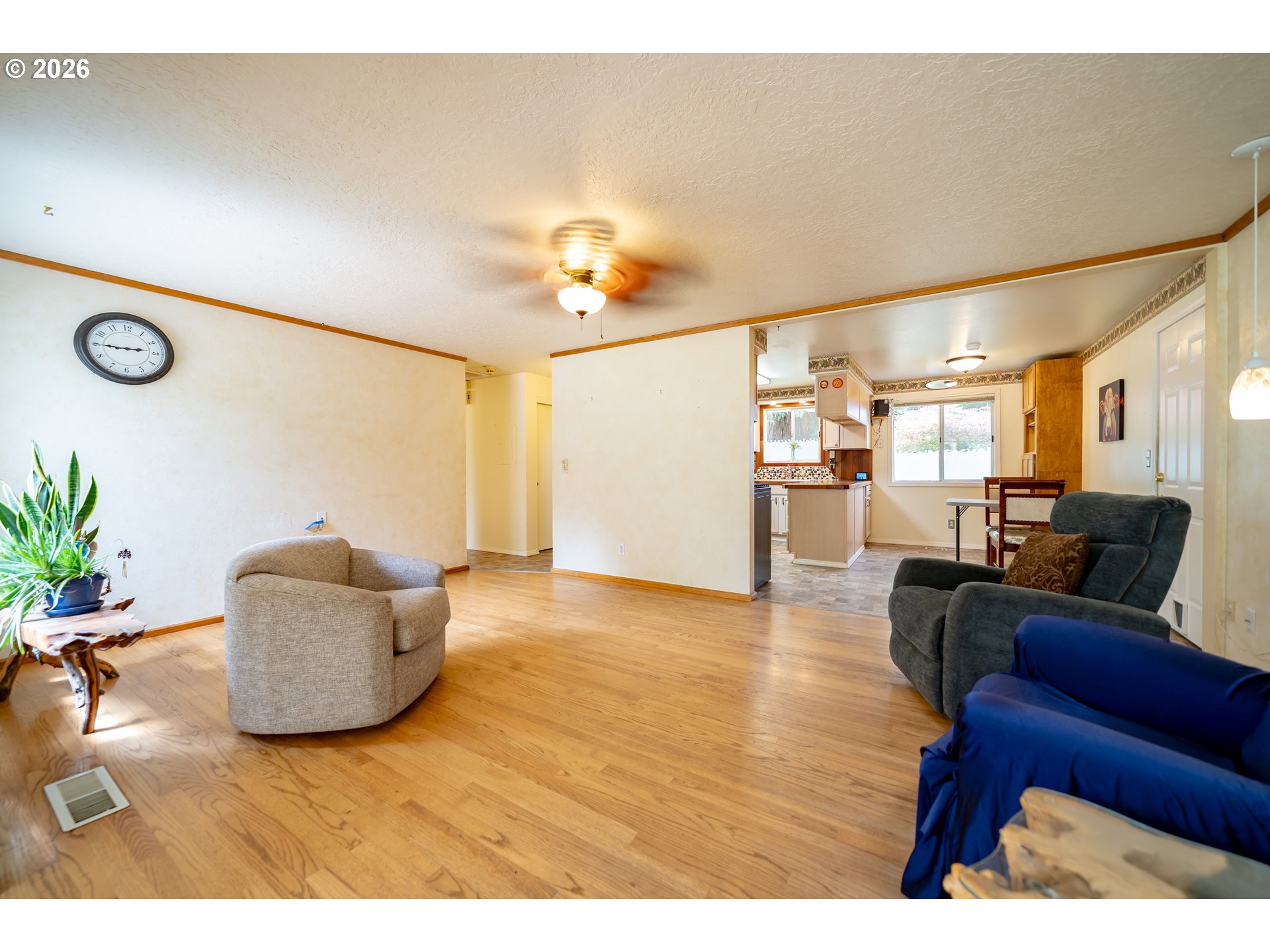 6776 Rochester Street Northeast Salem, OR 97305 - Photo 6 of 45 Gallery Image 6