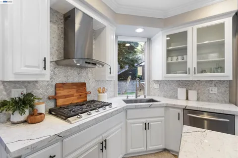 $1,685,000 | 377 Squirrel Ridge Way, Danville, CA 94506