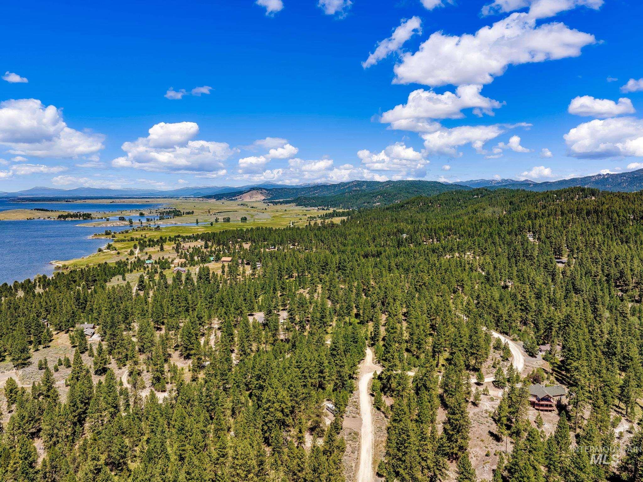1497 Pine Ridge Drive Cascade, ID 83611 - Photo 25 of 34