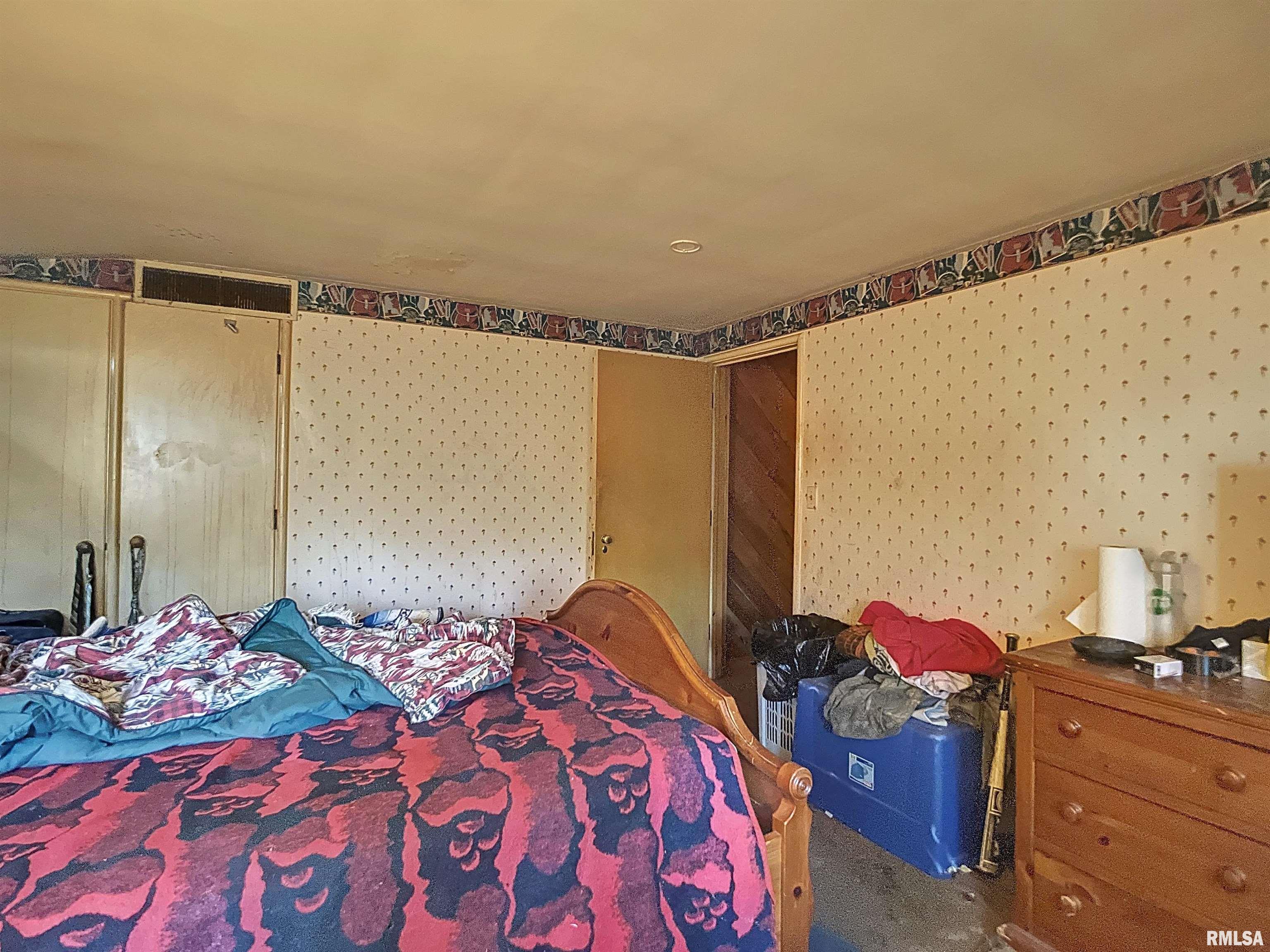 49 Hawthorne Road Rock Island, IL 61201 - Photo 12 of 27 Gallery Image 12