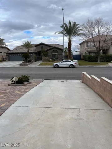 $5,700 | 2937 Copper Beach Court, Las Vegas, NV 89117