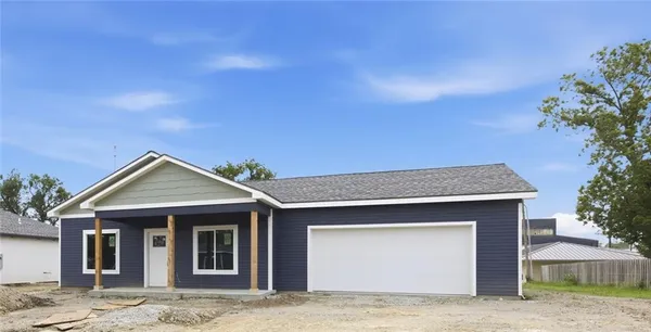 $269,000 | 914 5th Street, Osawatomie, KS 66064