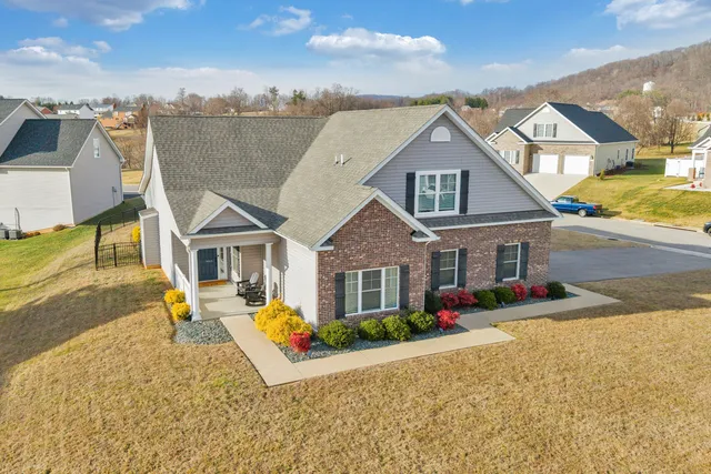 $525,000 | 3015 Adam Drive, Vinton, VA 24179