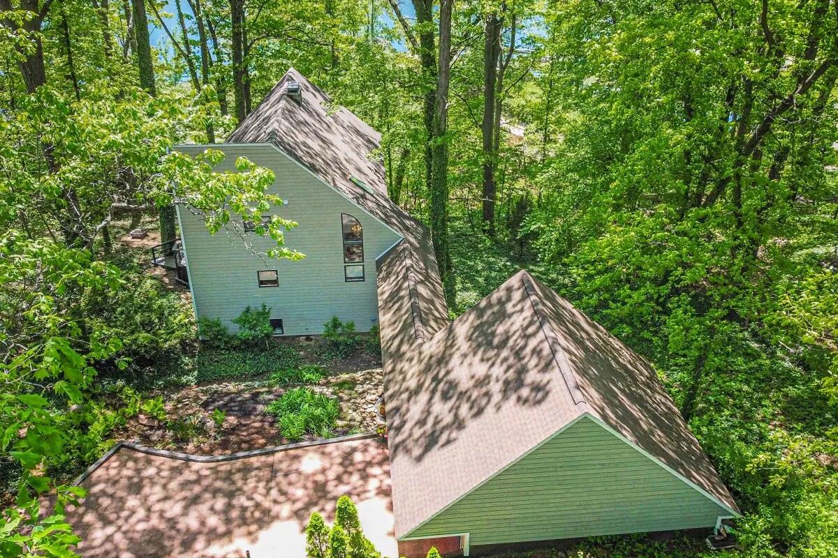 10059 Singer Lake Road Baroda, MI 49101 - Photo 34 of 36 27