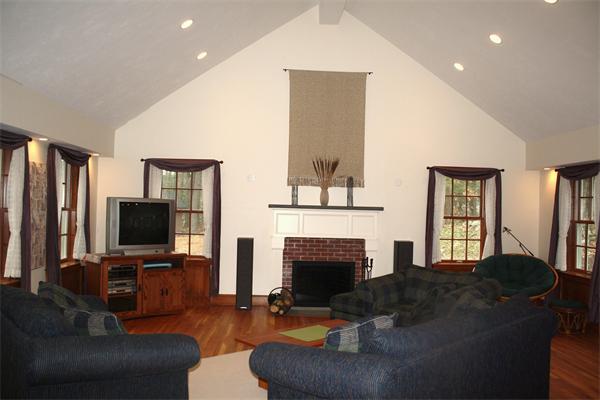 62 Powers Road Westford, MA 01886 - Photo 14 of 29 Gallery Image 14