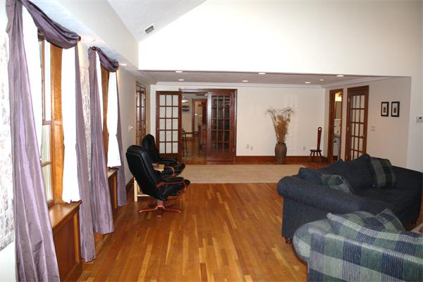 62 Powers Road Westford, MA 01886 - Photo 16 of 29 Gallery Image 16