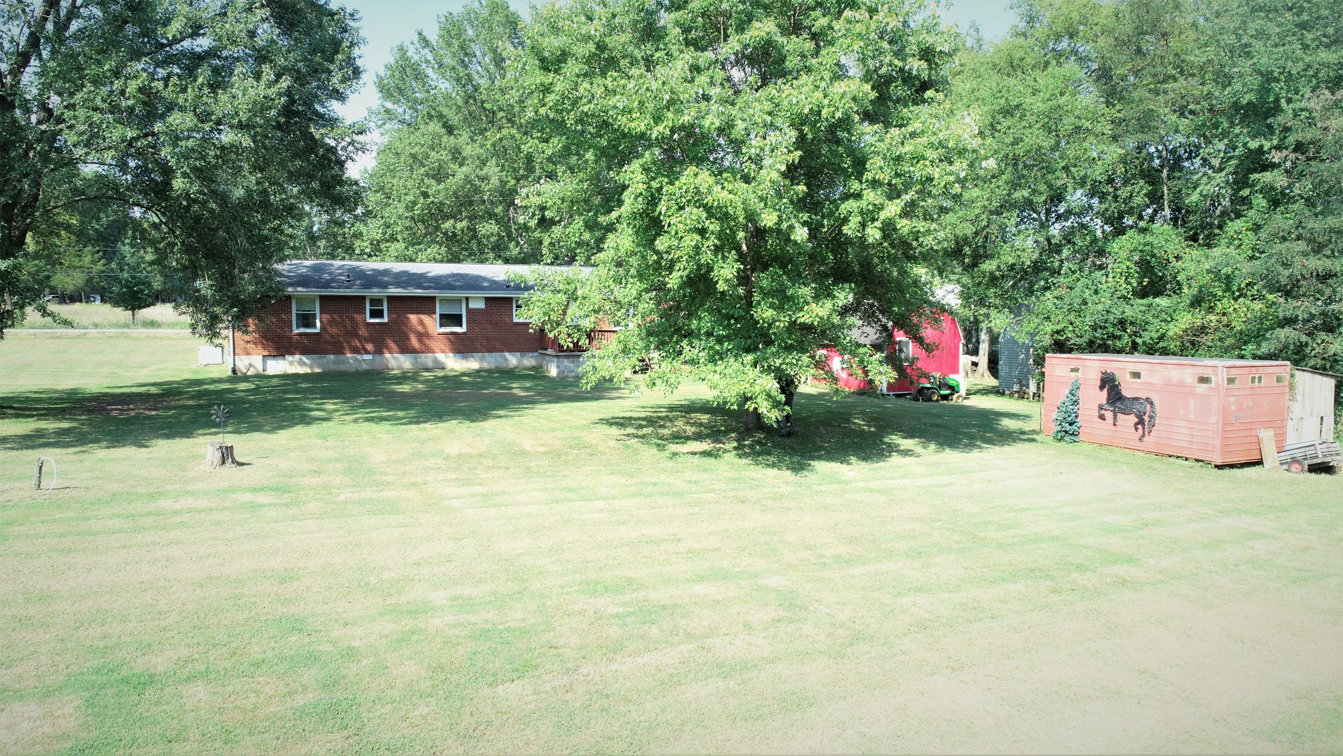 667 Central Valley Road Murfreesboro, TN 37129 - Photo 4 of 14 Large private backyard