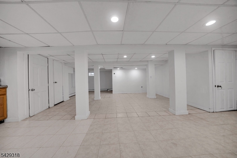 1008 Coolidge Road Elizabeth, NJ 07208 - Photo 33 of 41