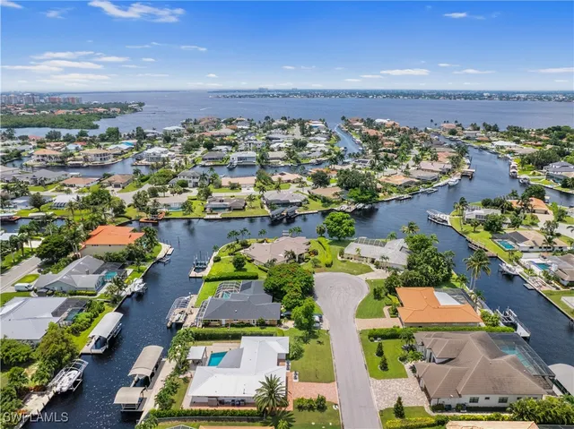 $1,385,000 | 980 Bal Isle Drive, Fort Myers, FL 33919