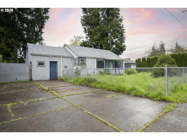 $185,000 | 5418 A Street, Springfield, OR 97478