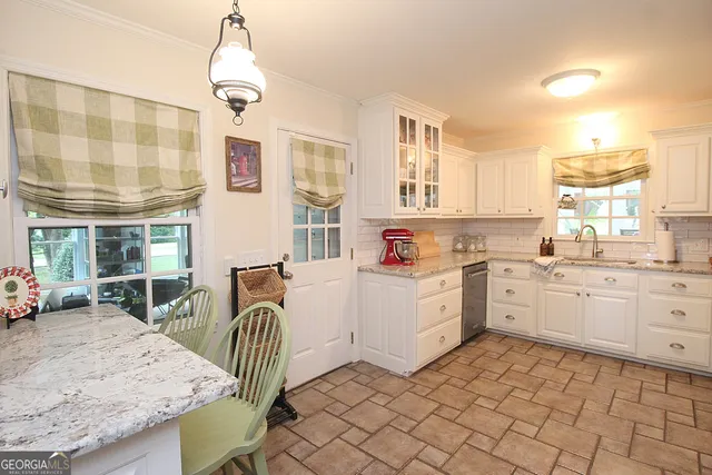 $445,000 | 1055 East Hermitage Road Northeast, Rome, GA 30161