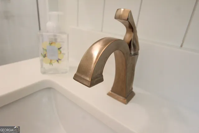 $445,000 | 1055 East Hermitage Road Northeast, Rome, GA 30161