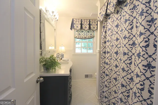 $445,000 | 1055 East Hermitage Road Northeast, Rome, GA 30161